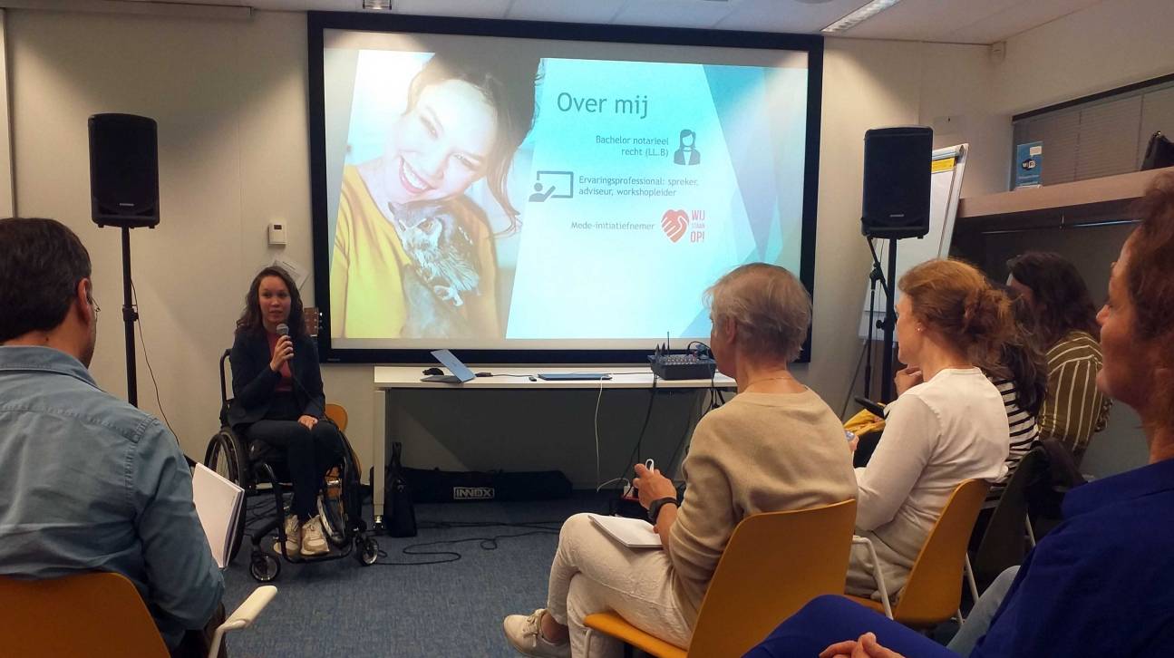 Jiska Ogier presenteert als lobbyist voor het VN Verdrag Handicap