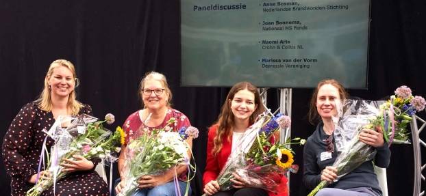 Vier panelleden: Anne Bosman, Joan Bonnema, Naomi Arts en Marissa van der Vorm