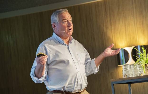 Presentatie door Marcel Levi bij symposium INVOLV 2025