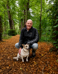 portret van Tim met hond