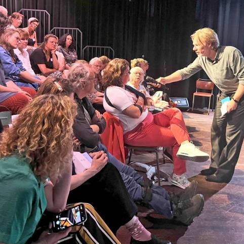 INVOLV theater in juni 2025